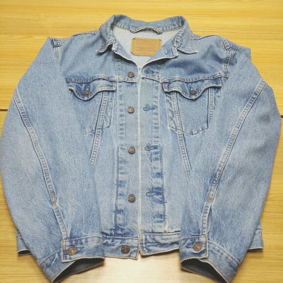 Vintage Made in Canada Levi's Trucker Denim Jacket - Picture 1 of 10